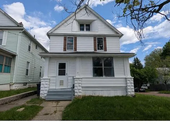 163 Russell Ave, Akron, OH 44311