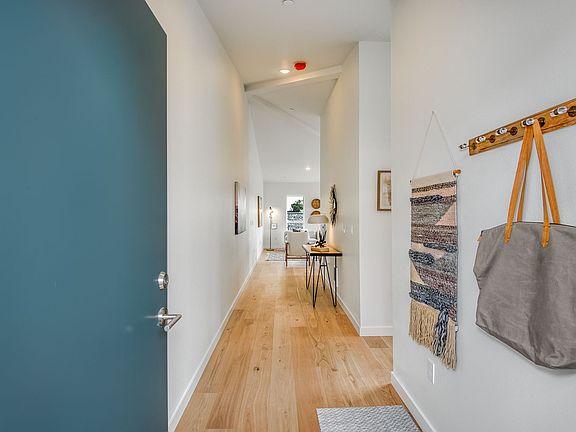 4th image of 3450 NE 50th Ave #9B