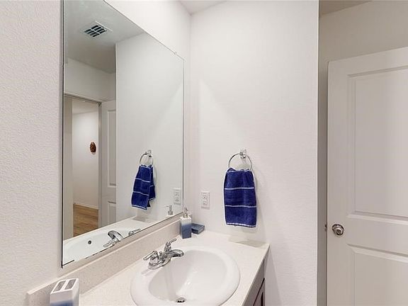 5th image of 5313 Lavender Dr