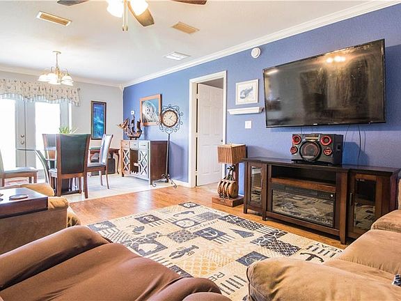 3rd image of 106 Marshall Ave