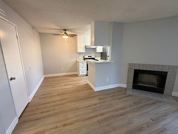 Living Room/Dining Room