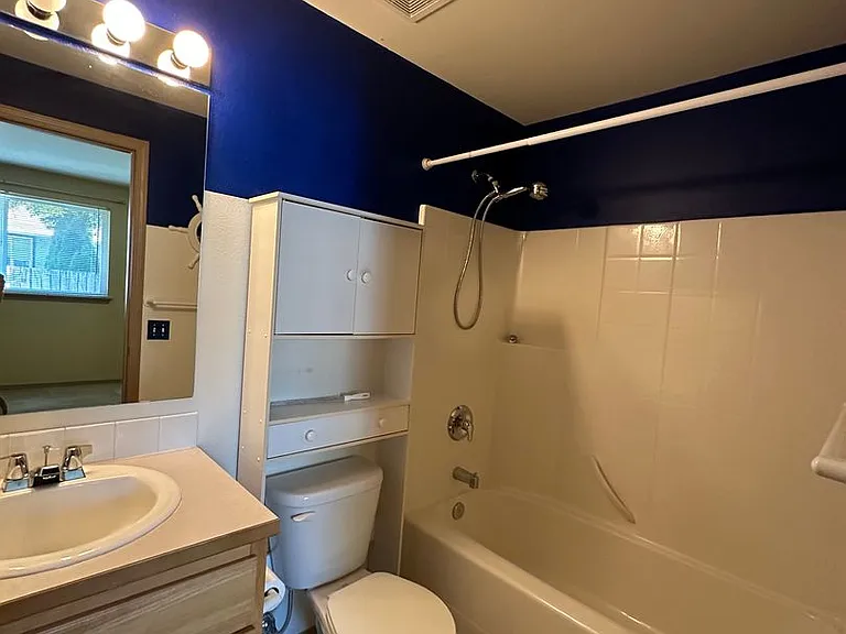 2721 Hidden Springs Loop SE — Photo 24