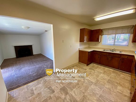4th image of 2213 Santa Ana Dr