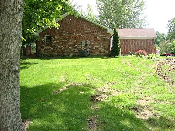 3rd image of 661 Jefferson Valley