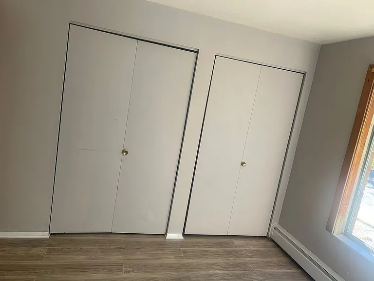 16818 Grovewood Ave — Photo 3