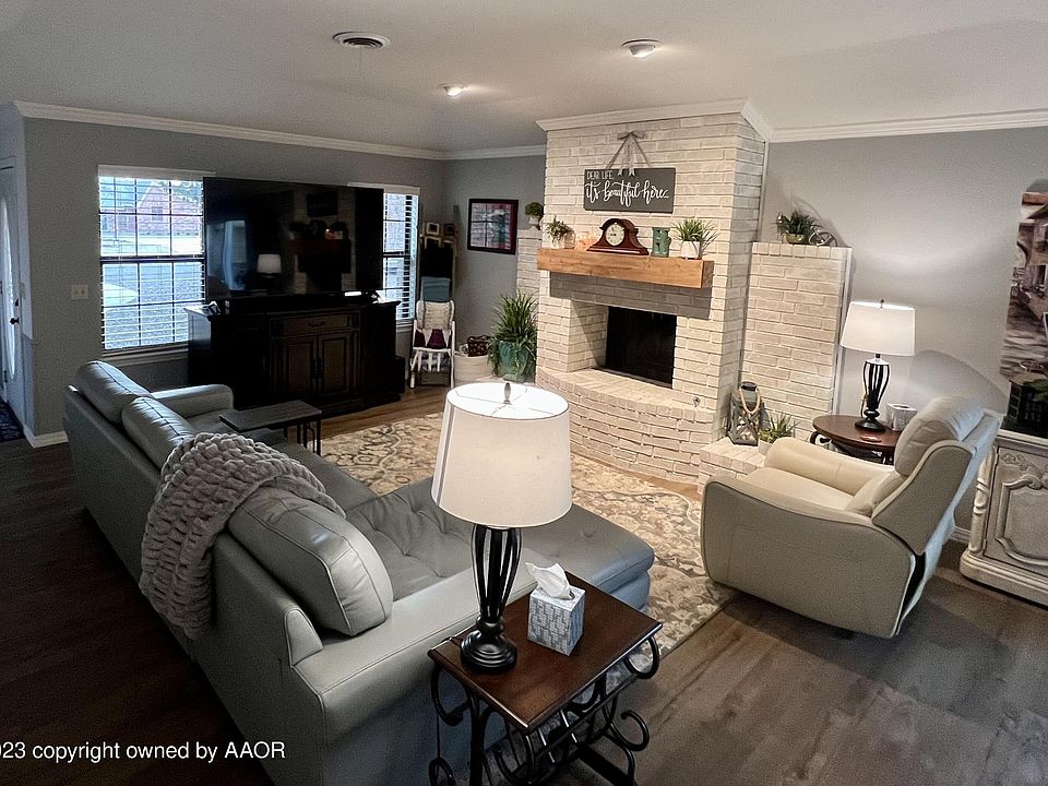 1st image of 503 Bradley Ln