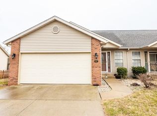 10927 Upland Terrace Dr, Lebanon, IL 62254