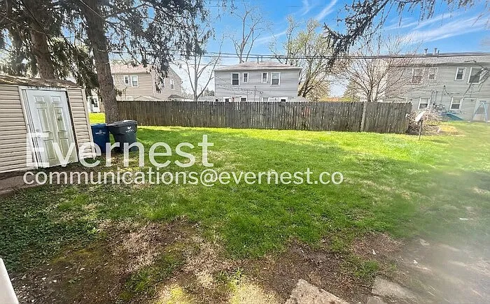 685 Valerie Ln — Photo 13