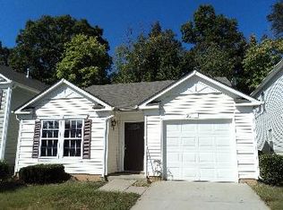 3011 Meadow Knoll Dr, Charlotte, NC 28269