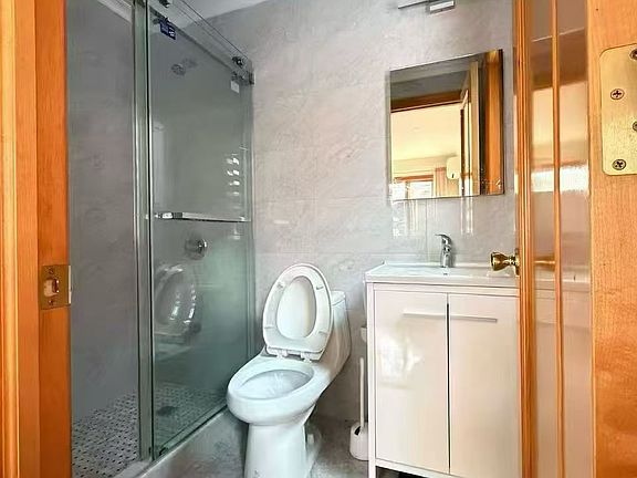 5th image of 14622 56th Rd #1