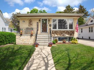 1080 E Prairie Ave, Des Plaines, IL 60016