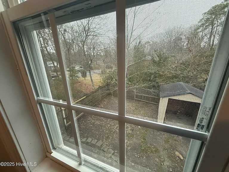 1215 E Wright Rd — Photo 15