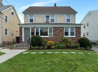 73 Batavia Pl, Harrison, NY 10528