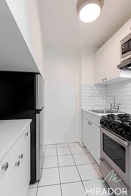 Rented by Mirador Real Estate | media 8