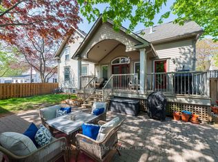 8 Spring St, Westport, ON K0G1X0