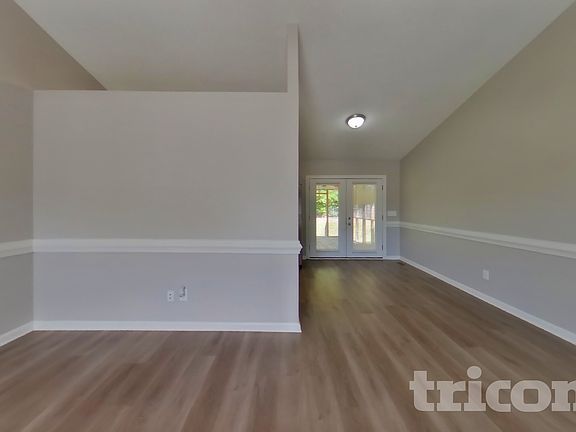 3rd image of 273 Jessica Dr