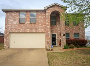 1001 Dunkirk Ln, Arlington, TX 76017