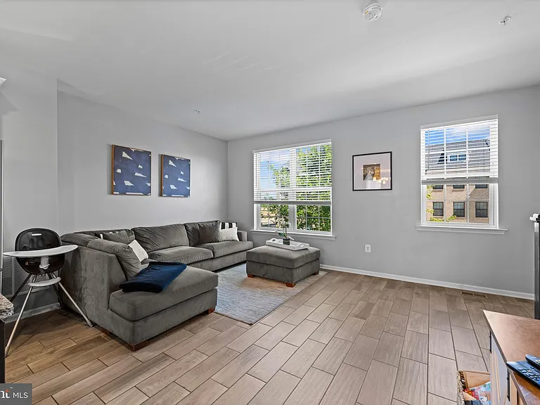 10607 Meridian Hill Way — Photo 6