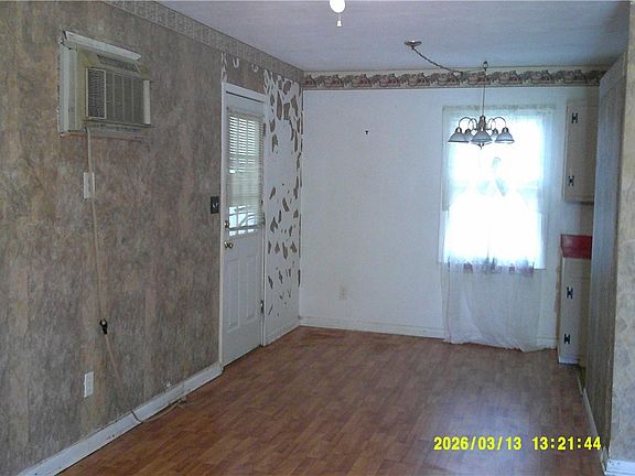 3rd image of 1509 Bethune St