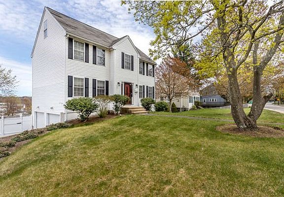 2nd image of 202 Neponset St