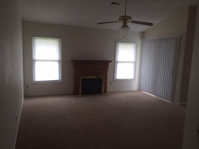 1st image of 143 F W Victoria Ct