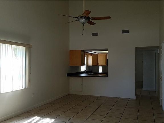 5th image of 262 Lake Thomas Dr