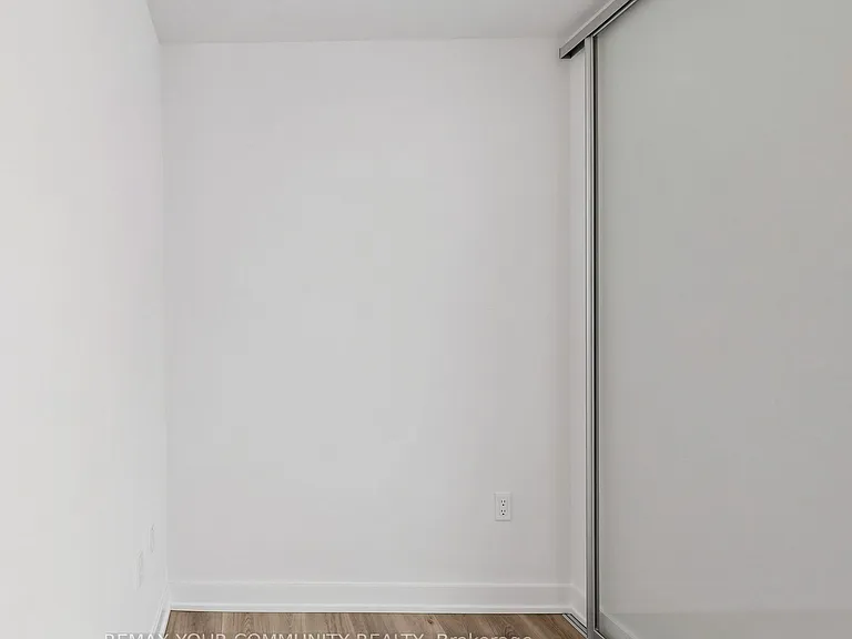 110 Broadway Ave E #819 — Photo 34