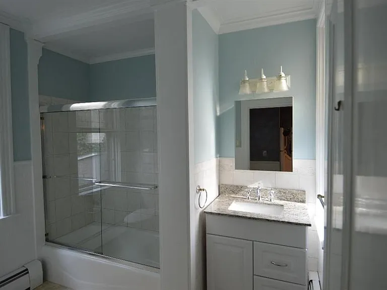 118 Franklin St #1 — Photo 8