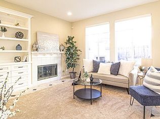 9803 Fieldthorn St, San Diego, CA 92127