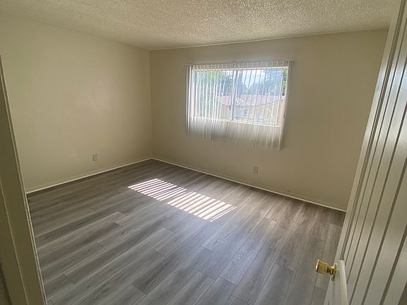 4th image of 144 W 13th St #18