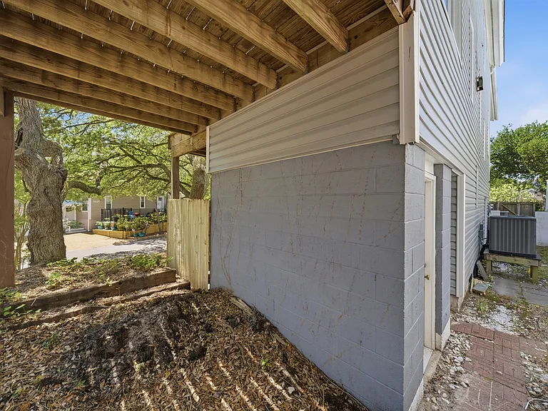 3848 Surry Rd — Photo 34