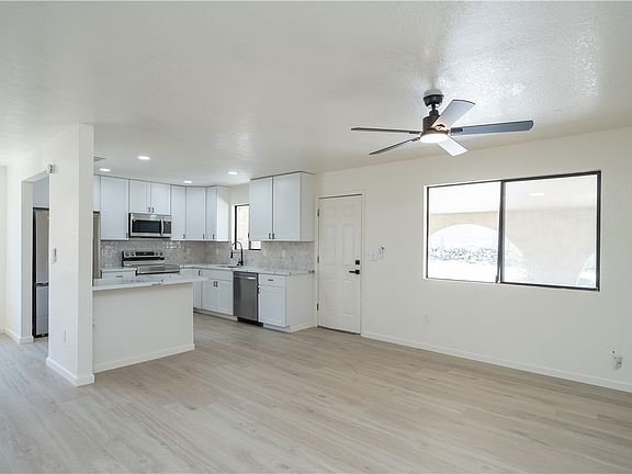 5th image of 2624 Avenida Colibri