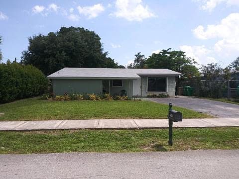 1st image of 6110 SW 41st Pl