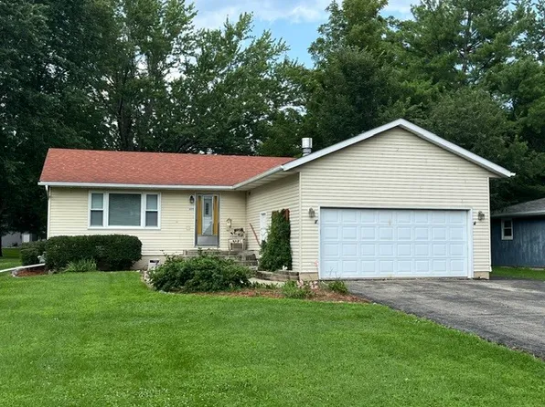 699 Karen Dr, Somonauk, IL 60552