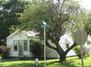 145 E 3rd St, Denton, NC 27239