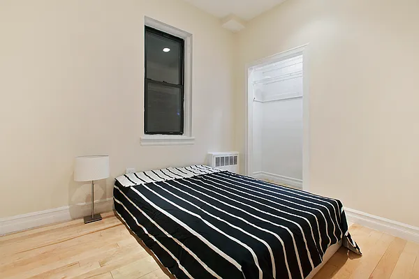 Rented by Douglas Elliman | media 15