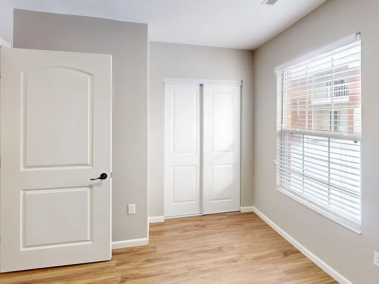 Duck Creek Apartments — Photo 18