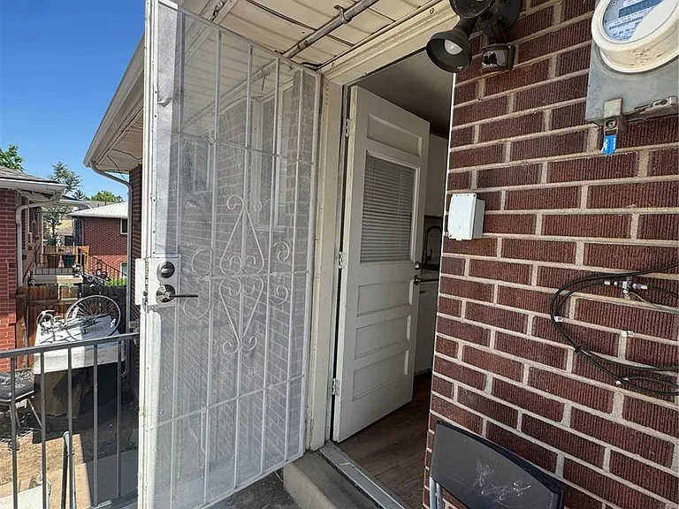 1119 Rosemary St #2 — Photo 16