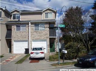 93 Major Ave, Staten Island, NY 10305