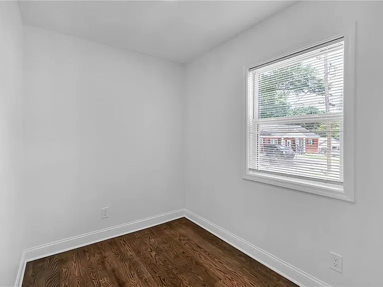 319 Stokes Ave — Photo 27