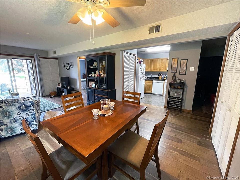 1st image of 1609 Twin Circle Drive #1609