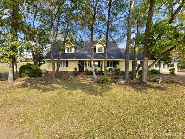 114 Collins Blvd, Ada, OK 74820