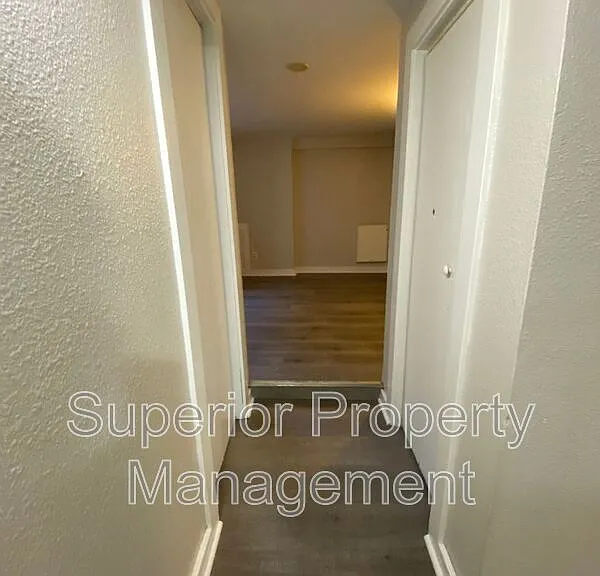 1011 W 29th St — Photo 12