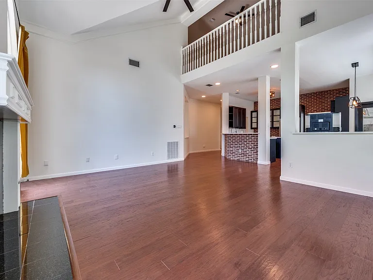 3772 Waterside Ct — Photo 12
