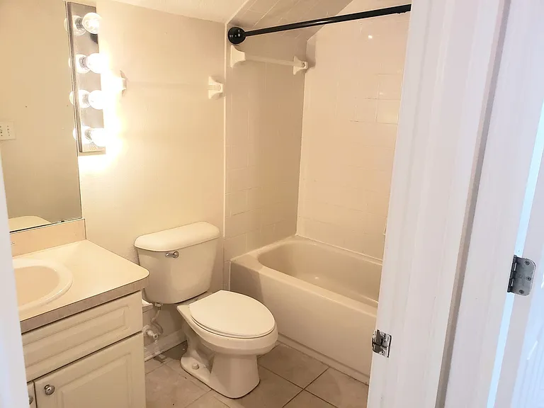 10310 Lakeside Vista Dr — Photo 13