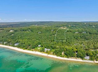 6346 Trillium Trl, Harbor Springs, MI 49740