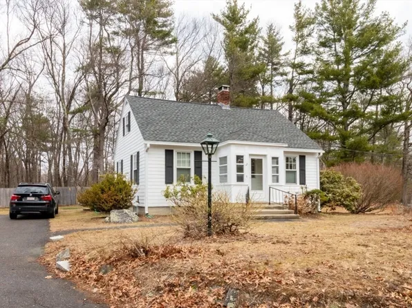 45 Shaker Ln, Littleton, MA 01460