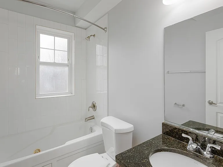 The Ashland Commons — Photo 11