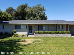 835 S Chinowth St, Visalia, CA 93277