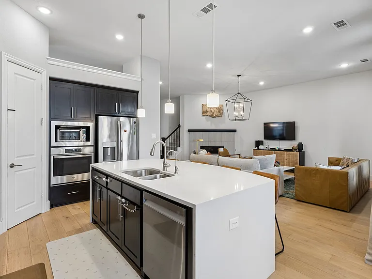 4131 Dewberry Ln — Photo 23